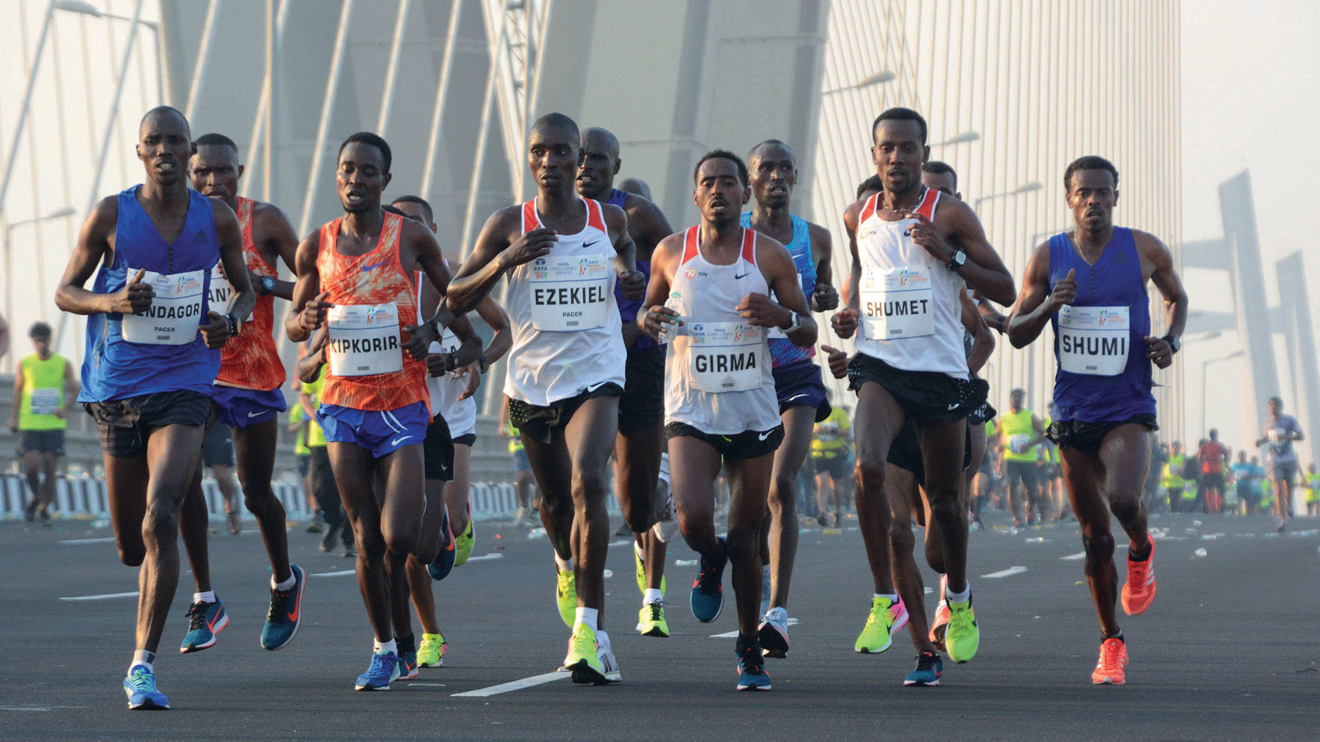 Elite runners at the Tata Mumbai Marathon (2018)